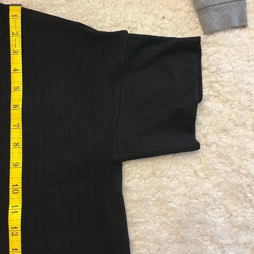 NWOT Ribbed Polo - Picture 7 of 8